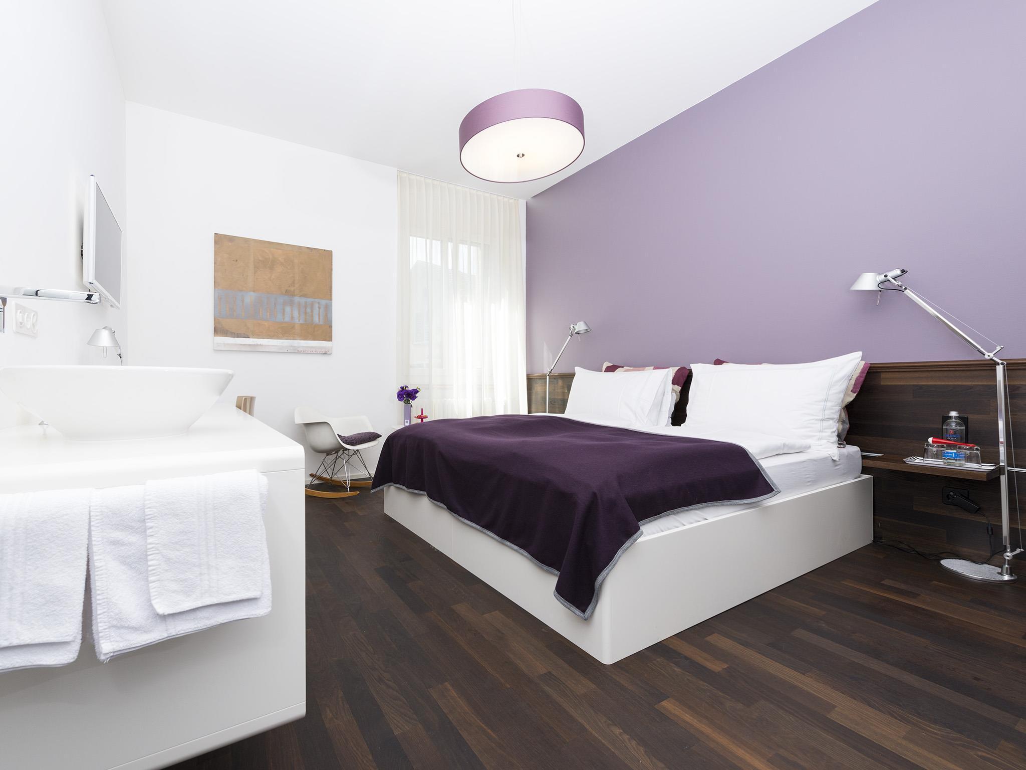Medium, Double Bed