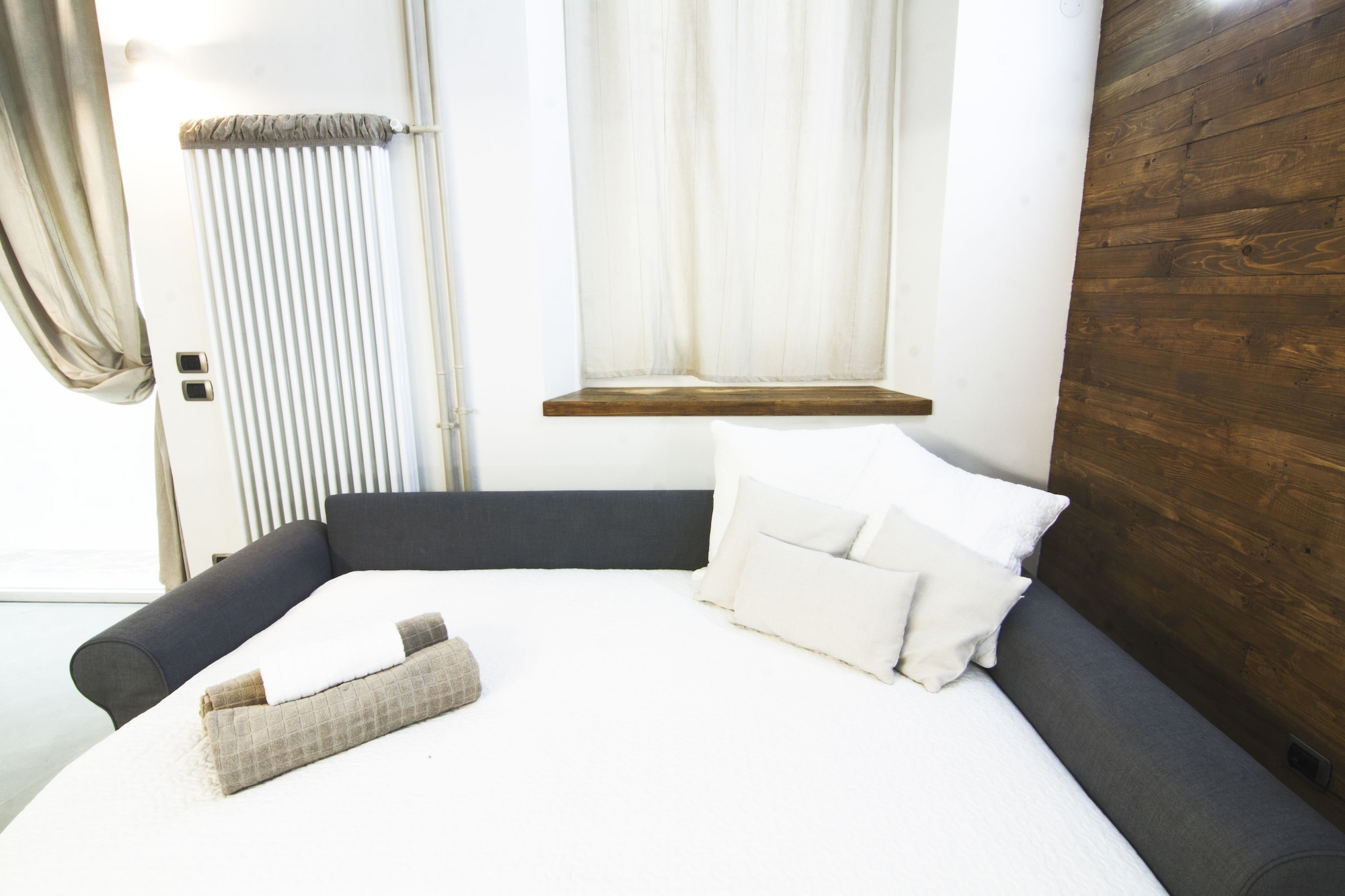 1 BEDROOM, APARTMENT