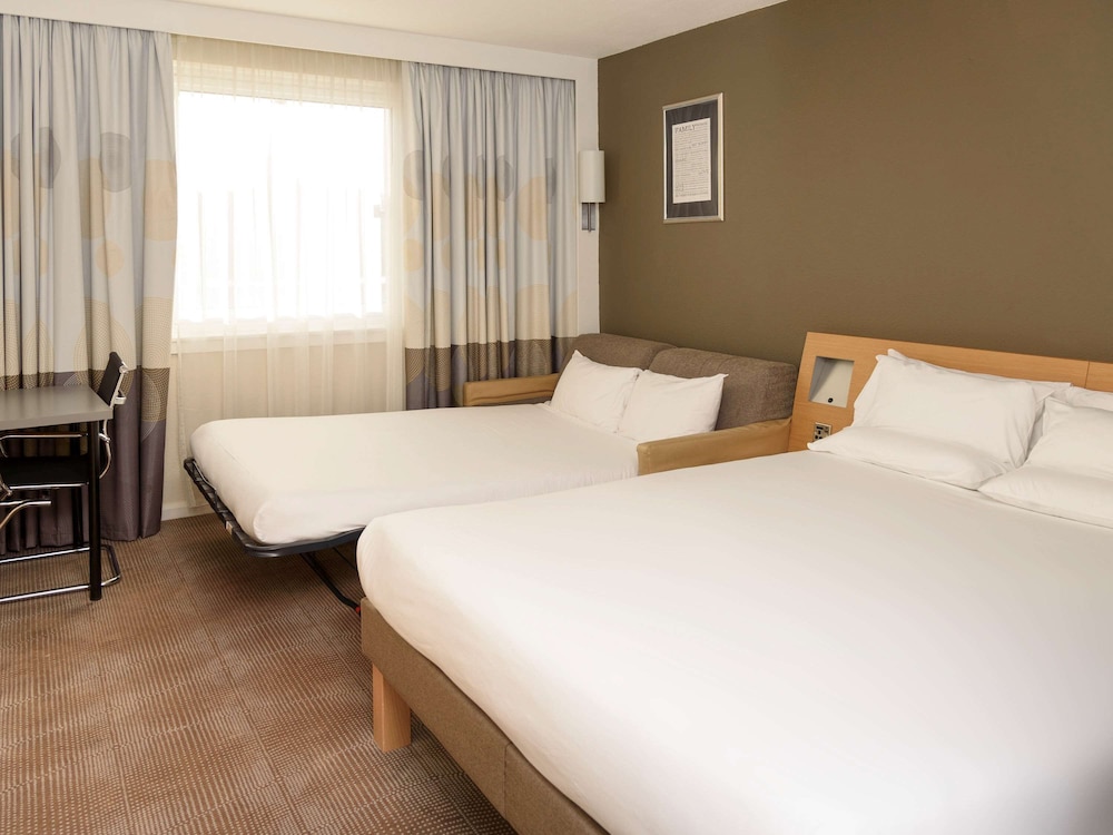 Novotel Glasgow Centre 26/65