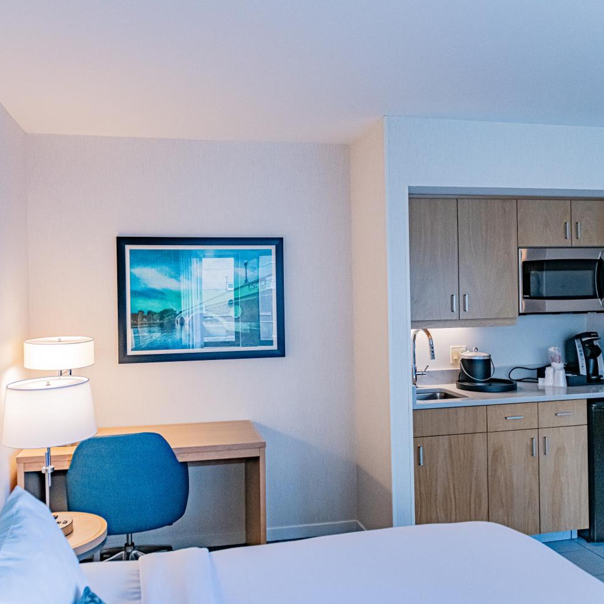 جناح جونيور بسرير كينج، The Inn at Longwood Medical 5/10