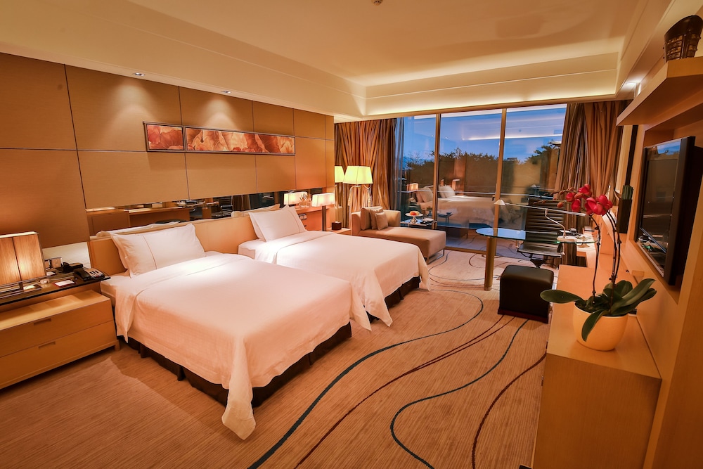 Royal Garden Hotel 23/69