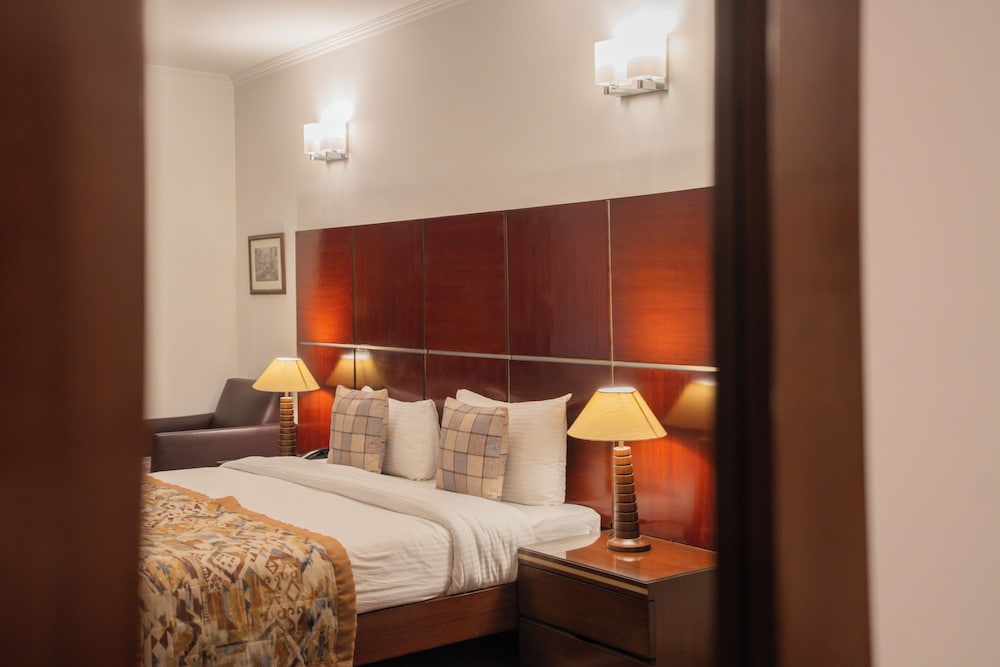 Ahuja Residency Gurgaon 22/50