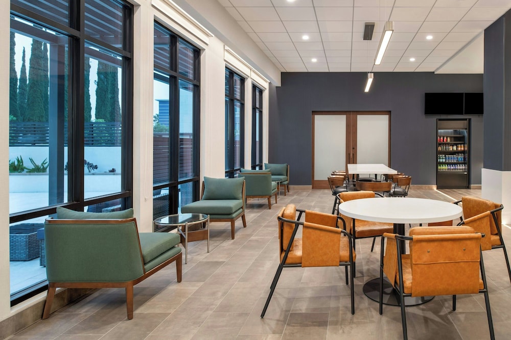 Courtyard By Marriott San Bernardino Loma Linda 34/45