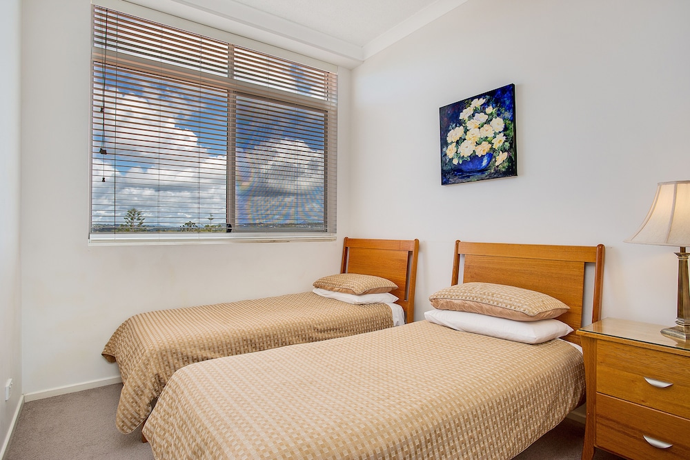 Kirra Beach Apartments 22/78