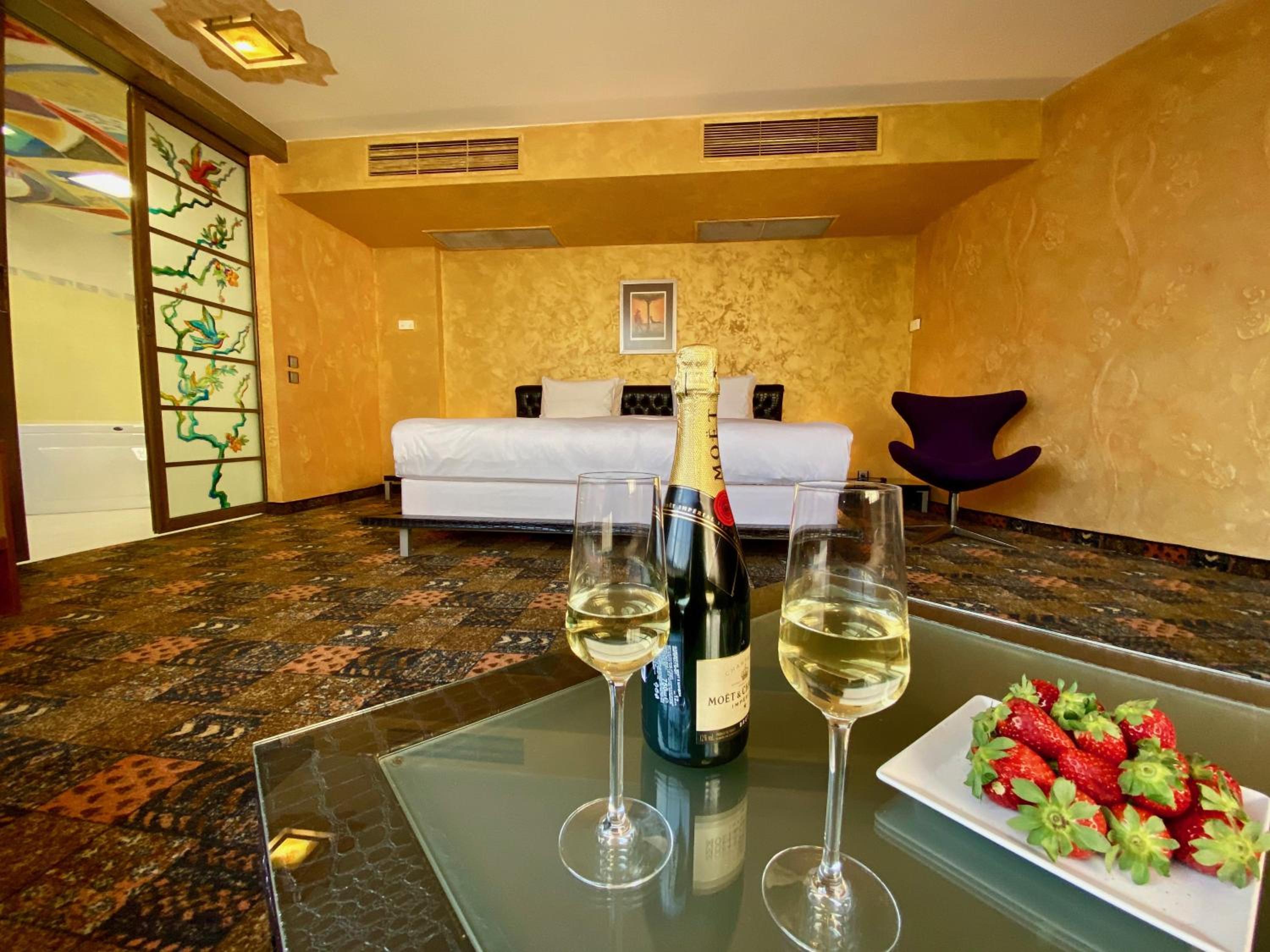 ART'OTEL 12/55