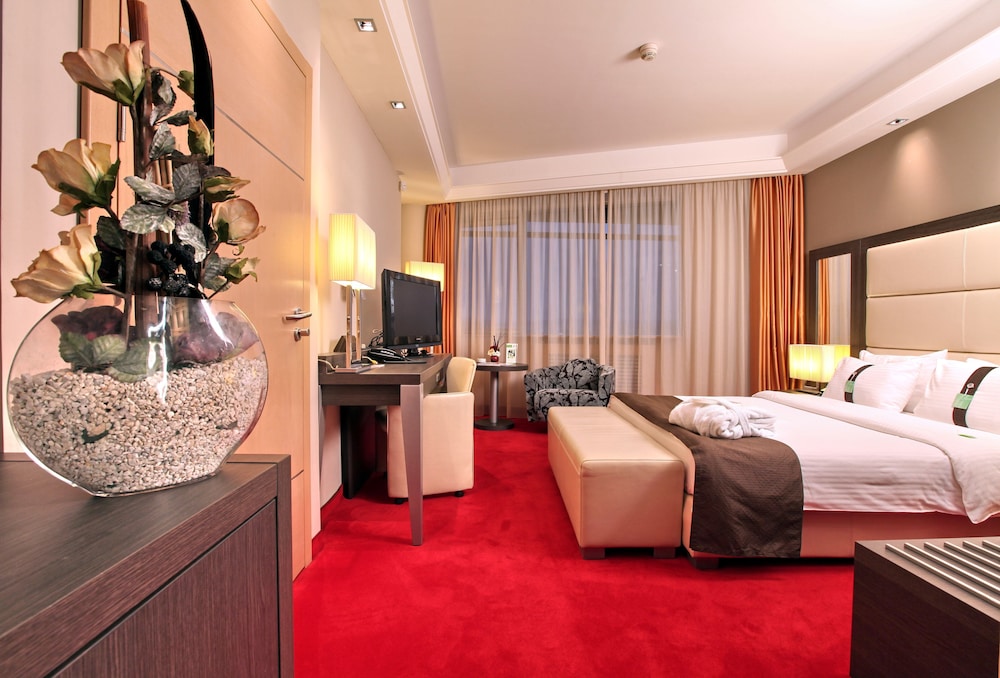Holiday Inn Belgrade 22/71