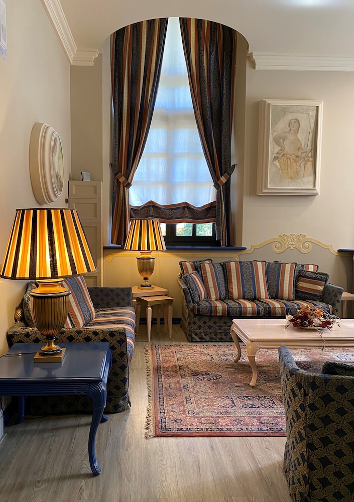 Hotel Villa Malpensa 38/54