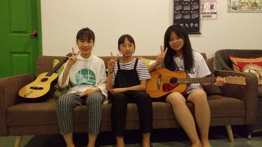 Zee Thai Hostel (Thaitone Hostel) 64/69