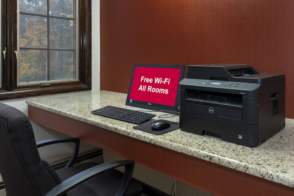 Red Roof Inn Suites Hazleton 34/39