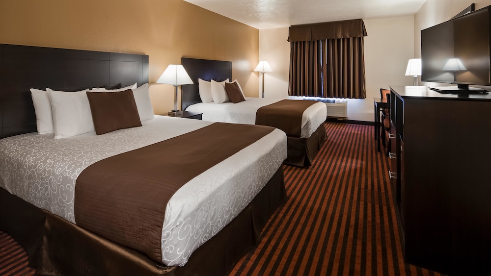 غرفة قياسية بسريرين كوين، Best Western Salinas Valley Inn & Suites 2/5