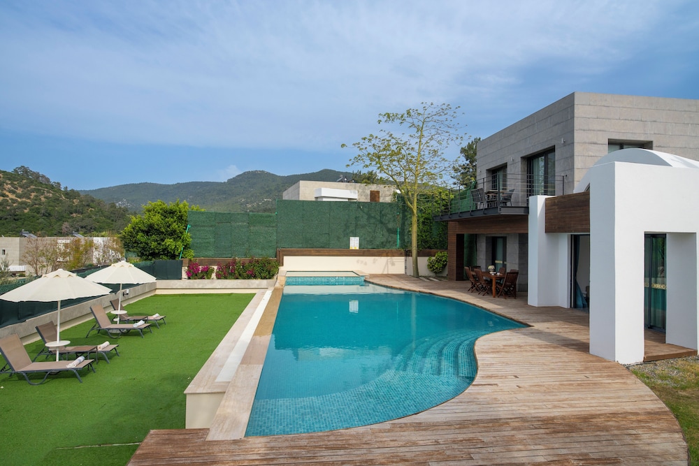 Alya Sierra Bodrum 54/60