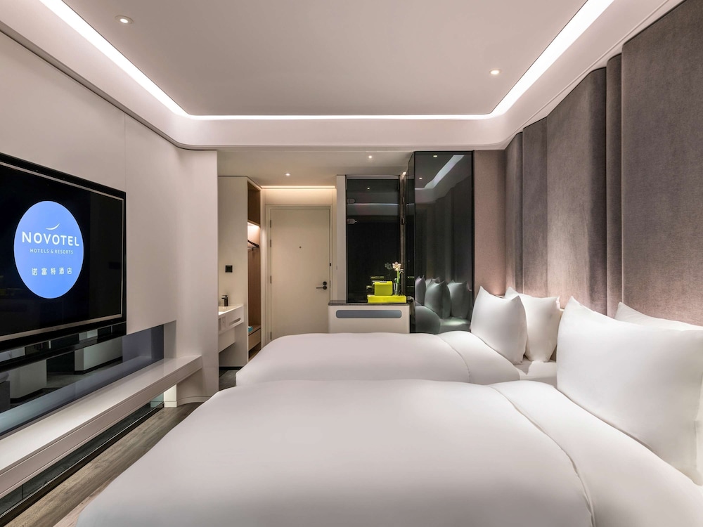 Novotel Yangzhou Slender West Lake 25/60