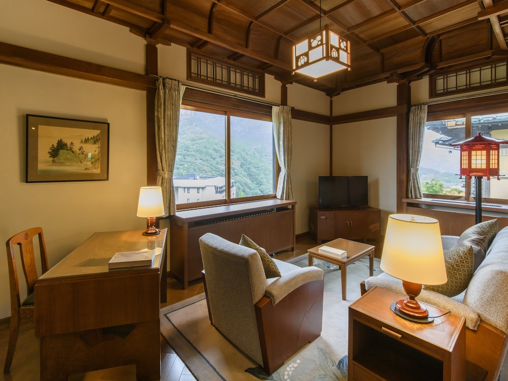 Fujiya Hotel 45/73