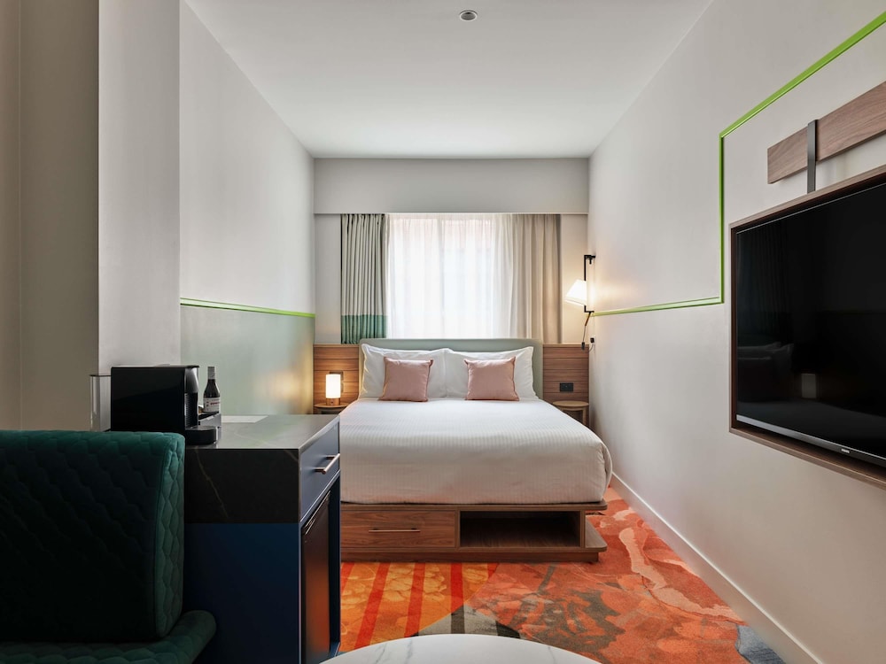 The Clarence Hotel Sydney 12/41