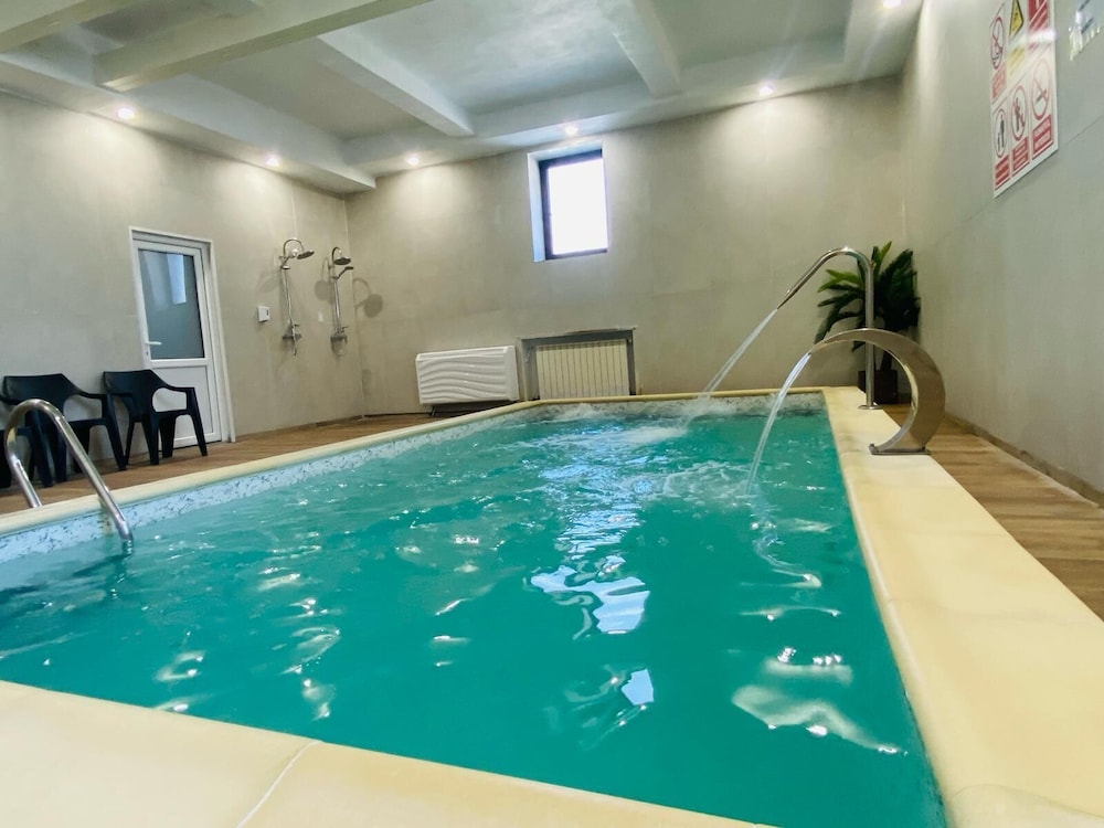 HOTEL BULEVARD PREDEAL 34/56