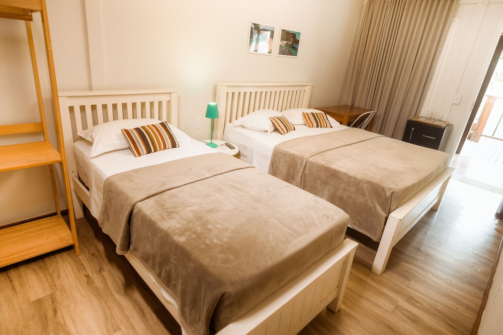 ROOM, TRIPLE, BALCONY
