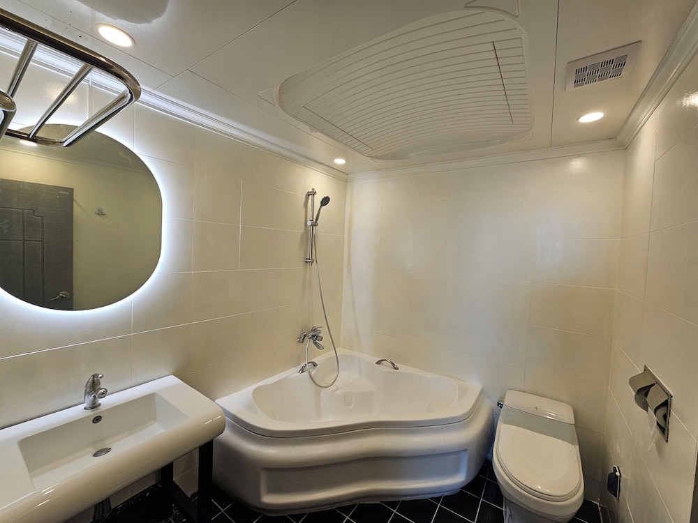 Bay Resort Tongyeong 48/48