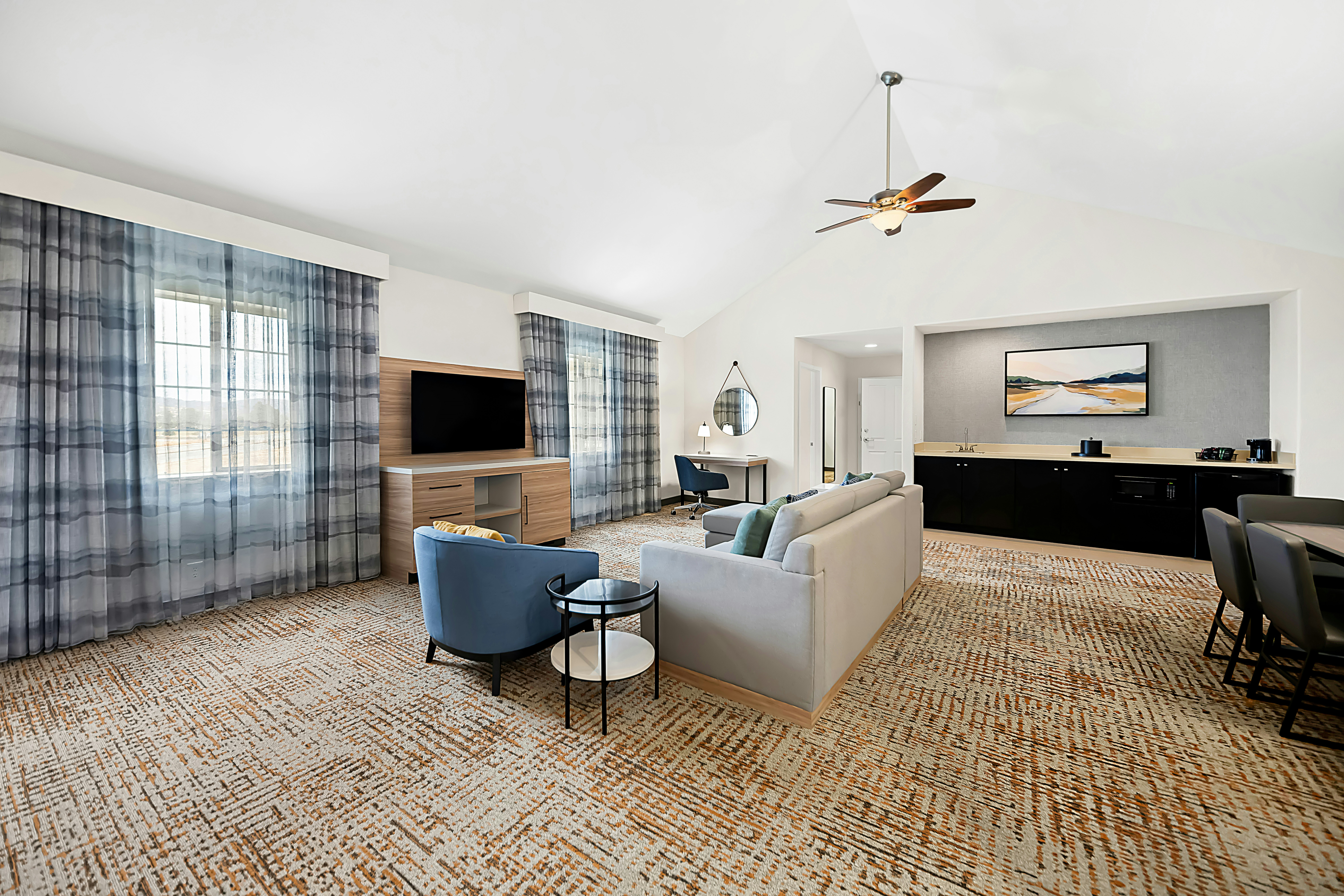 Hampton Inn Morgan Hill 20/39