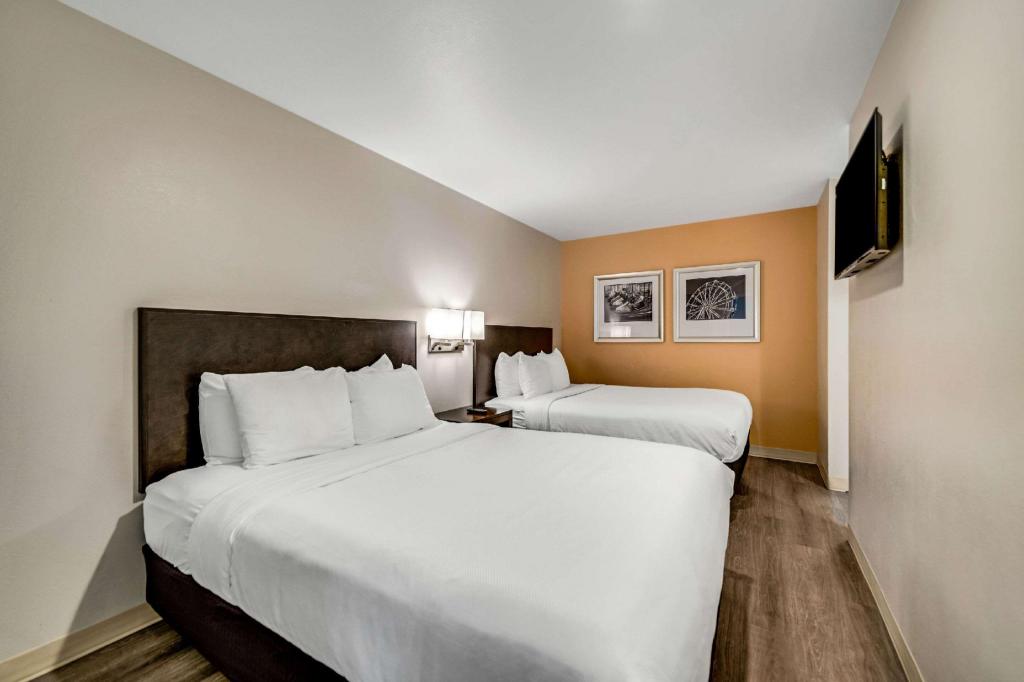 SUITE, 2 QUEEN BEDS