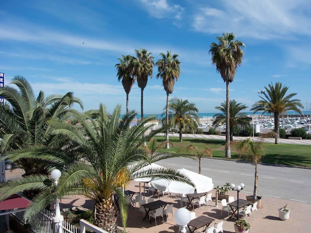 HOTEL PLAYA CANET 62/64