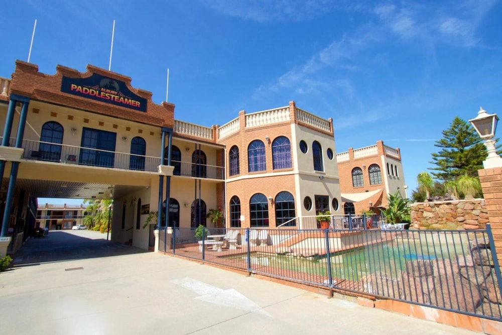 ALBURY PADDLESTEAMER MOTEL