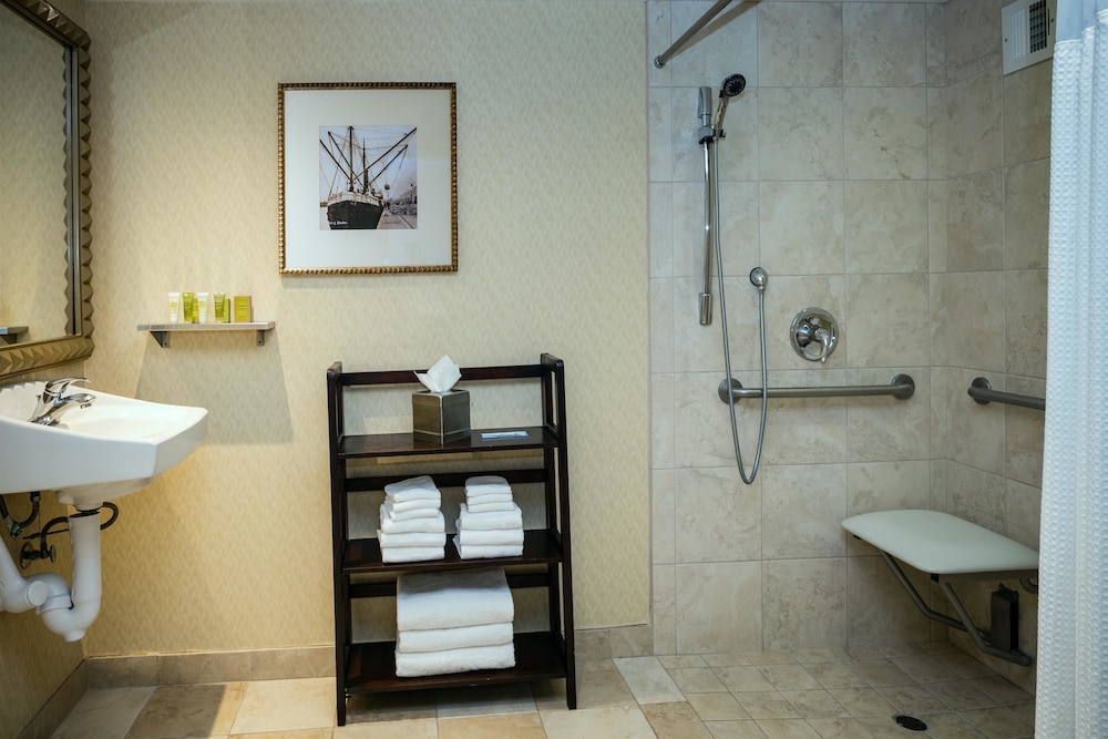 Hilton Stockton 15/51