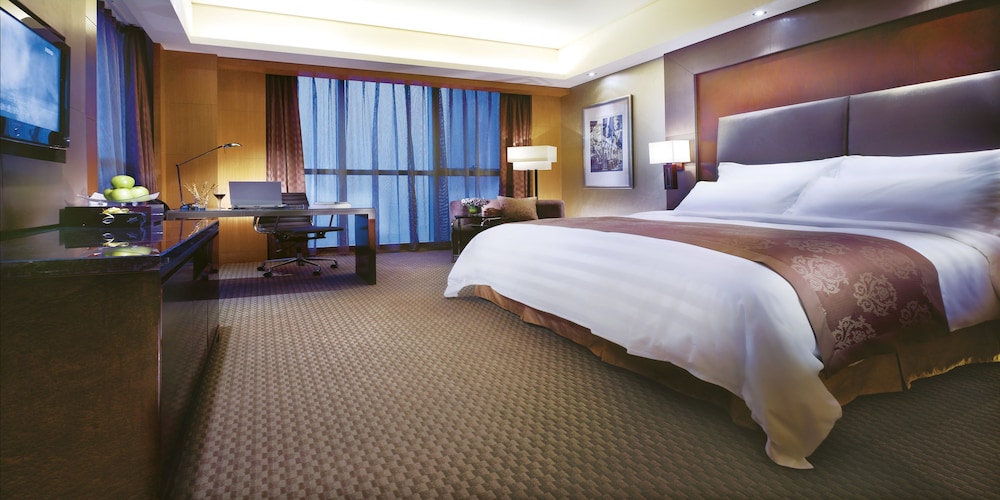 BUSINESS, EXECUTIVE, KING BED