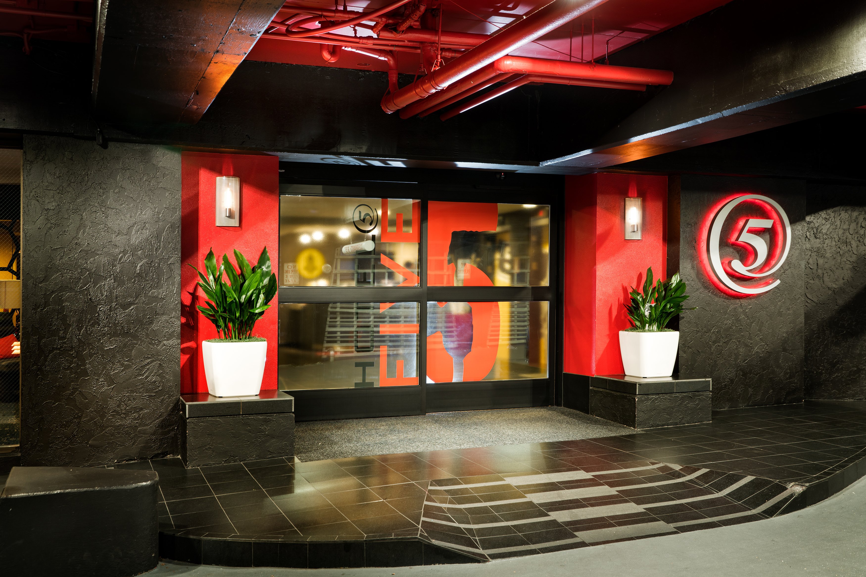 Staypineapple Hotel FIVE Downtown Seattle 1/51