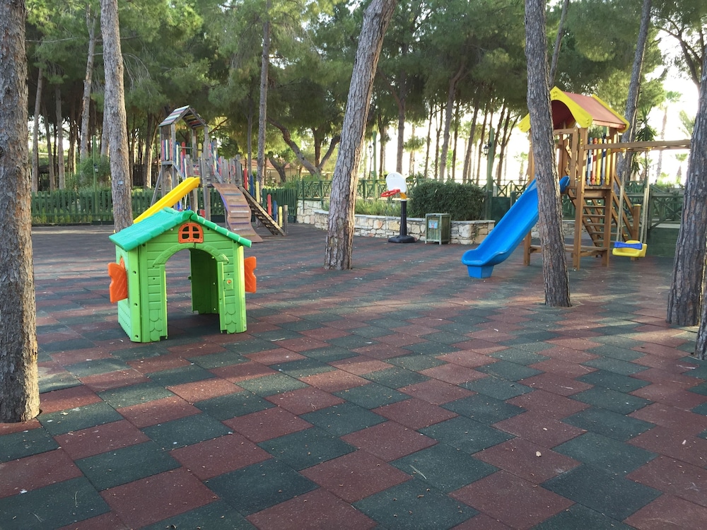 Champion Holiday Village All Inclusive 30/50