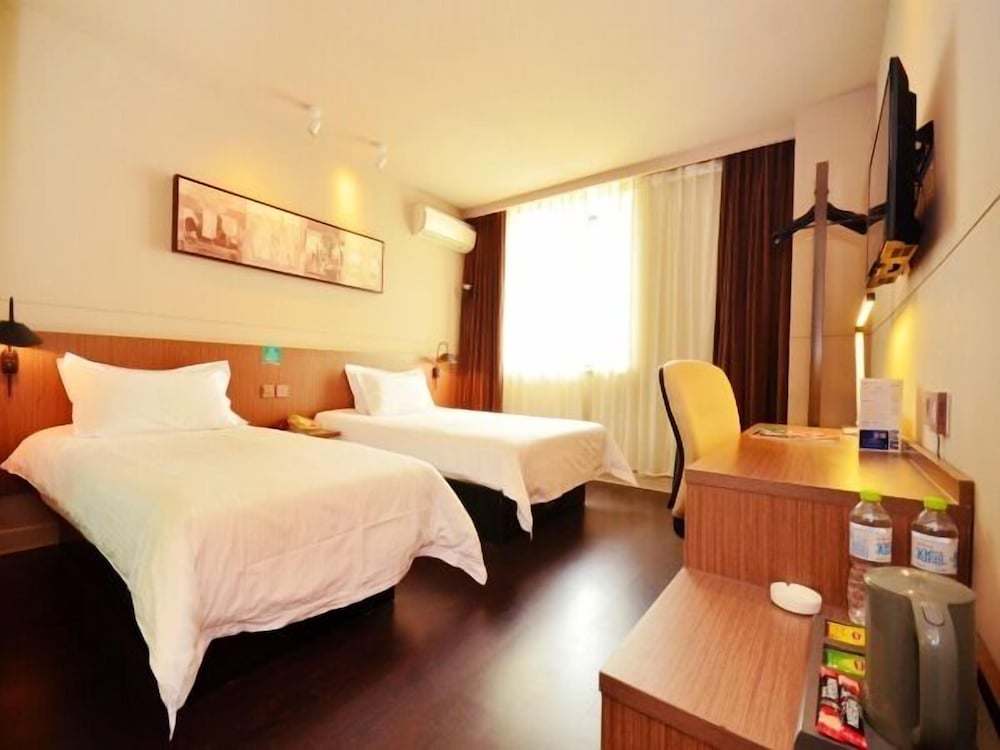 Jinjiang Inn Select Wuhan Chuhehan Street Shuiguo Lake 7/22