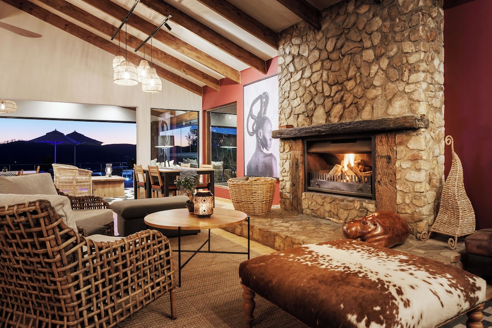 Elephant Hide of Knysna Guest Lodge 25/37