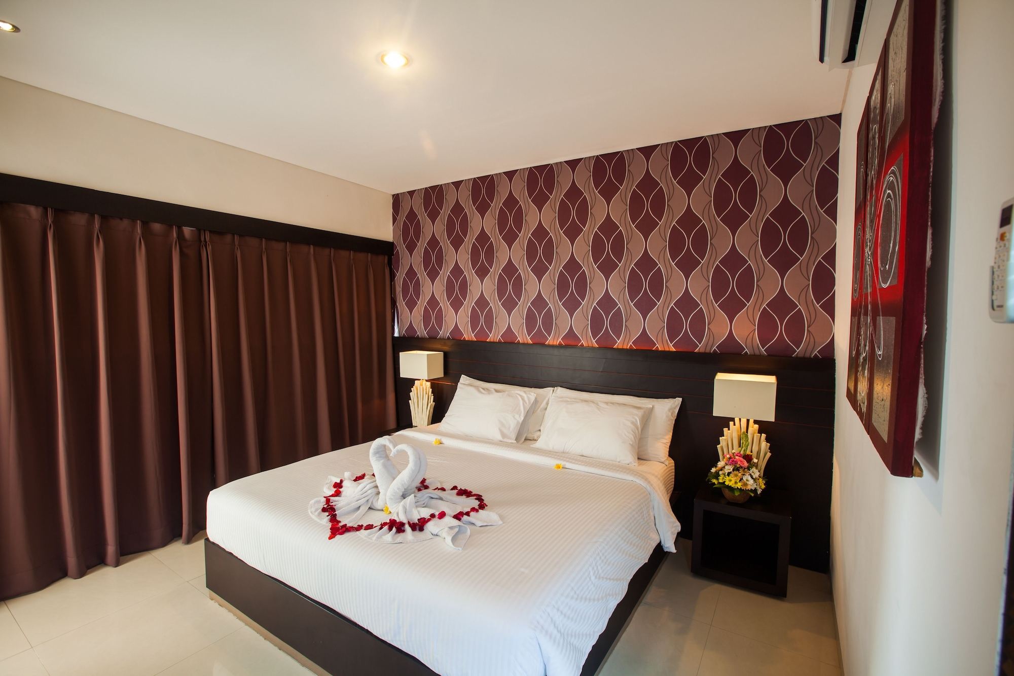 1 BEDROOM, VILLA, PRIVATE POOL
