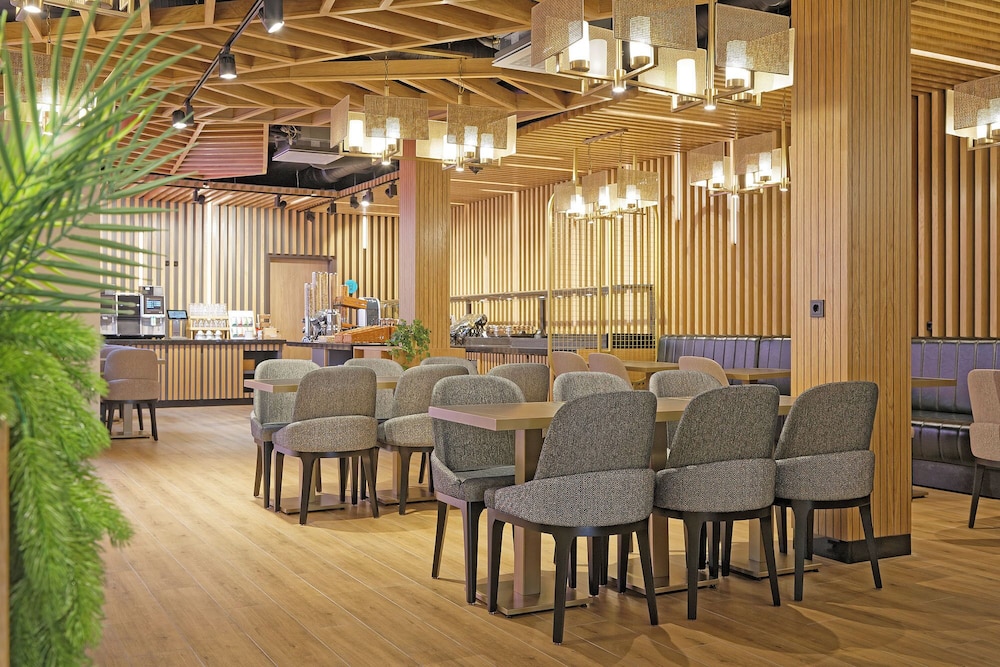 Friends Hotel Dusseldorf-Airport Ratingen 14/16