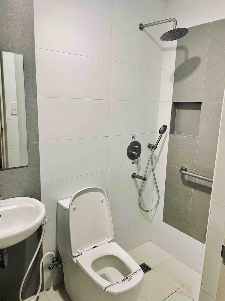 Hotel Sogo Dau Pampanga 32/33