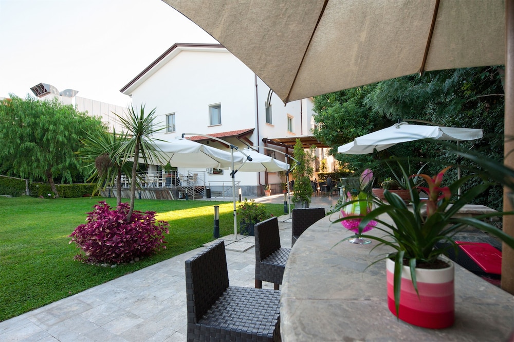 Villa Maria Cristina 39/43