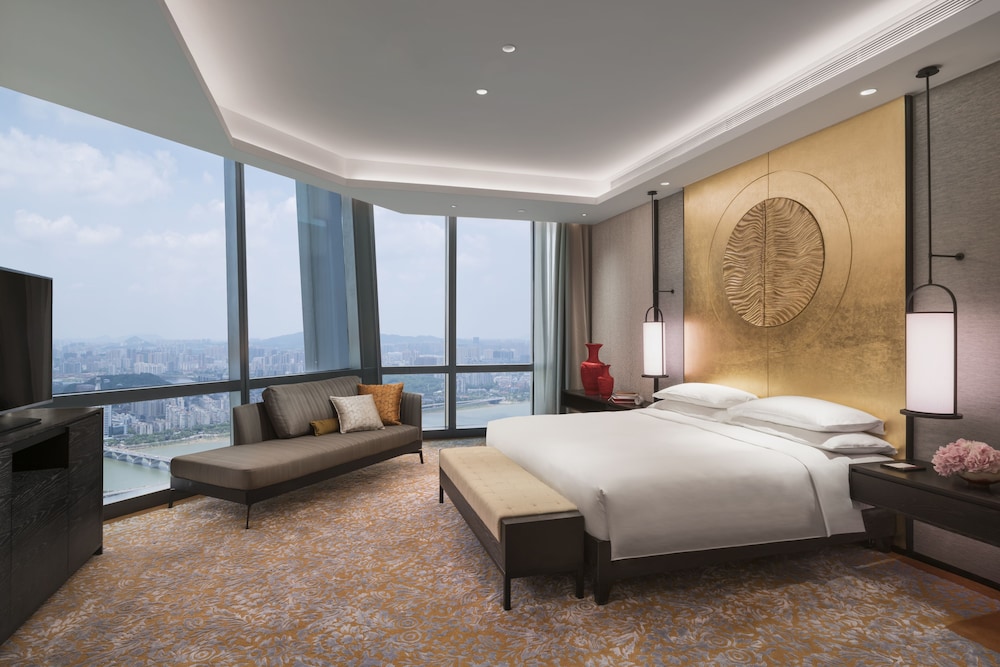 Executive, Suite, King Bed