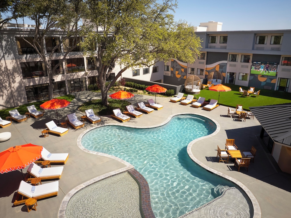 Crowne Plaza Dallas Near Galleria Addison 44/55