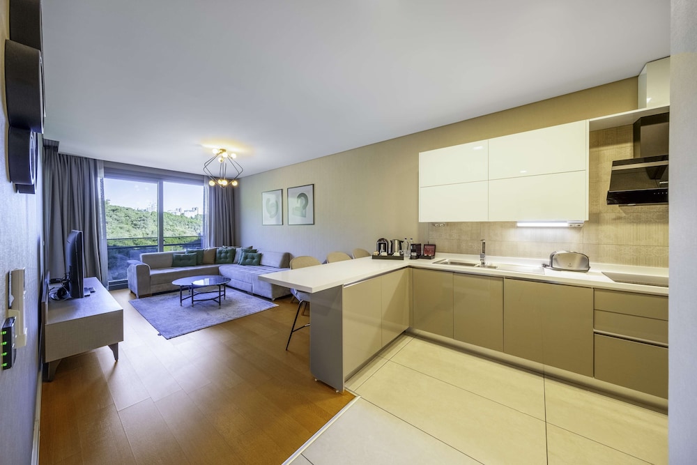 غرفة بريميوم عائلية بسرير كينج بـ5 غرف نوم، Radisson Residences Vadistanbul 9/10