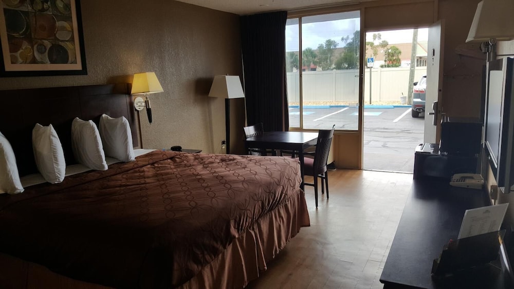 Americas Best Value Inn Orlando 79/93