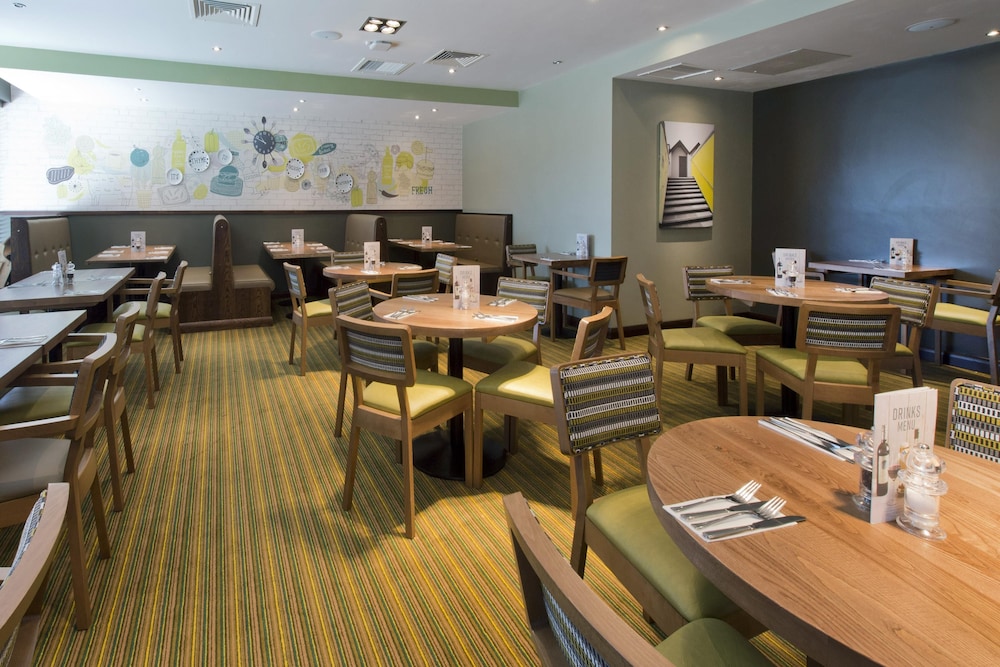 Premier Inn Bournemouth East Cliff hotel 29/38