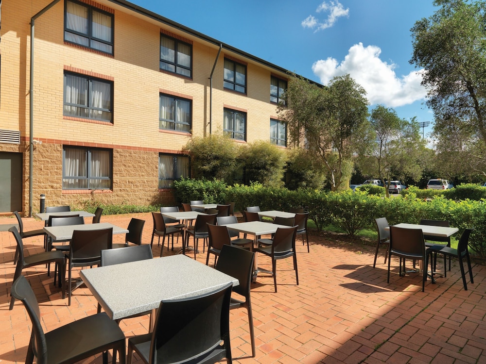 Mercure Sydney Manly Warringah 58/73