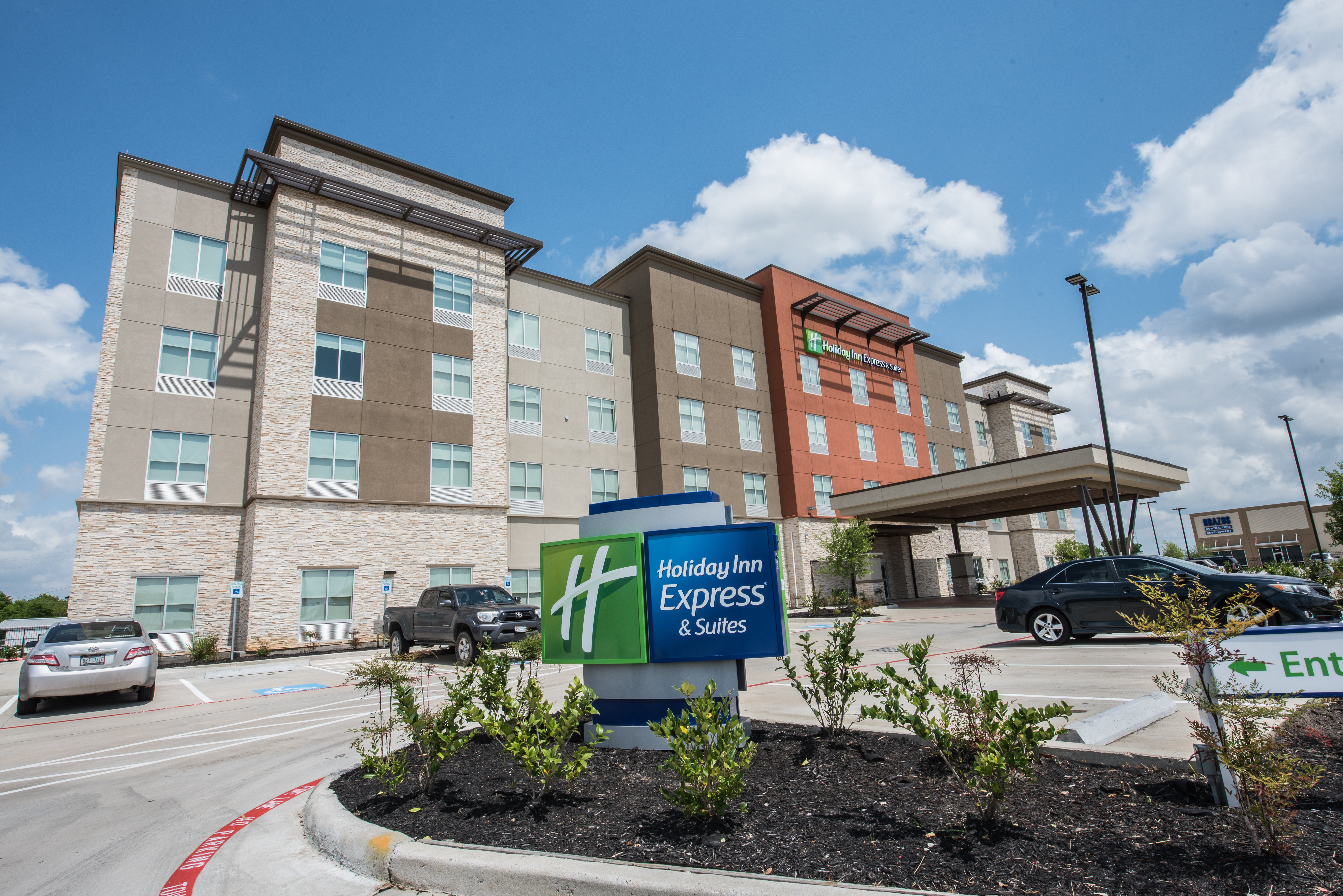 Holiday Inn Express Suites Houston Se Airport Area 6/71