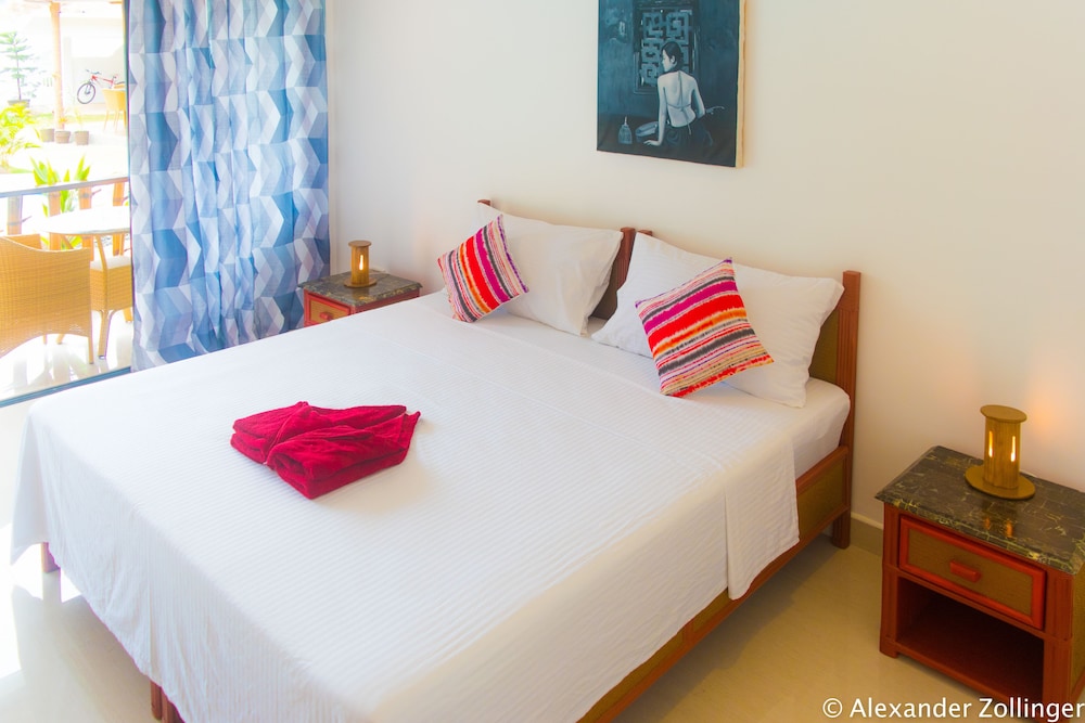 Alona Vida Beach Hill 24/44