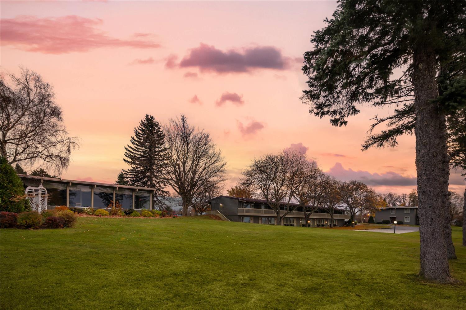The Inn at Gran View Ogdensburg, Ascend Hotel Collection 39/41