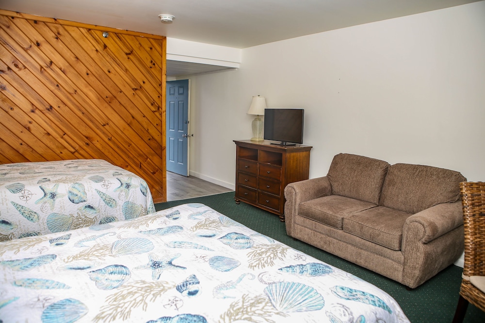 Waterside Inn 46/72