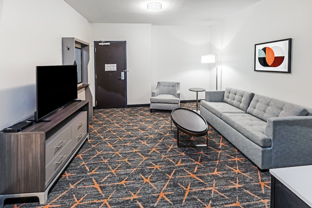 Holiday Inn Hotel & Suites Stillwater - University West 39/60