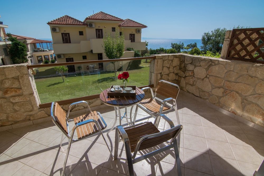 Blue Bay Halkidiki 35/49