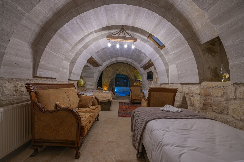 Belenus Cave Hotel 14/50