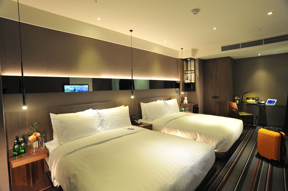 WESTGATE HOTEL 30/66