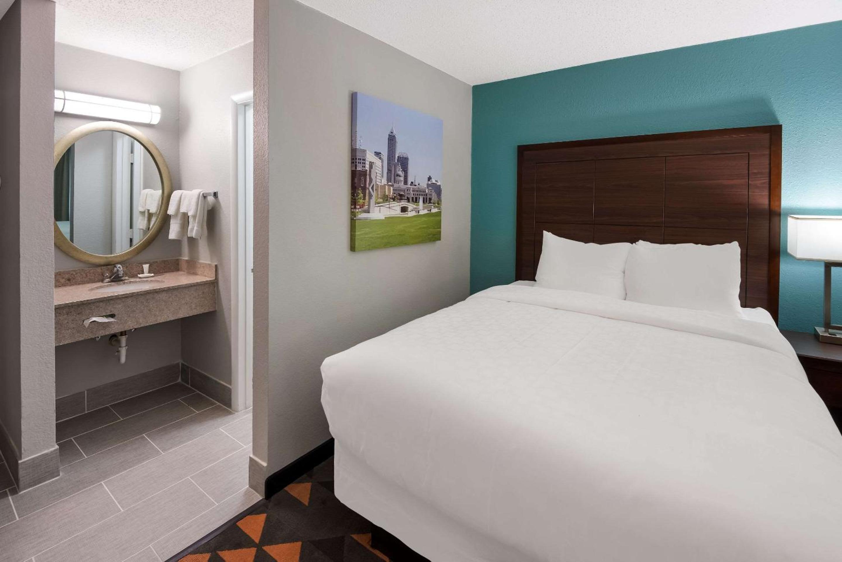 ROOM, 2 QUEEN BEDS